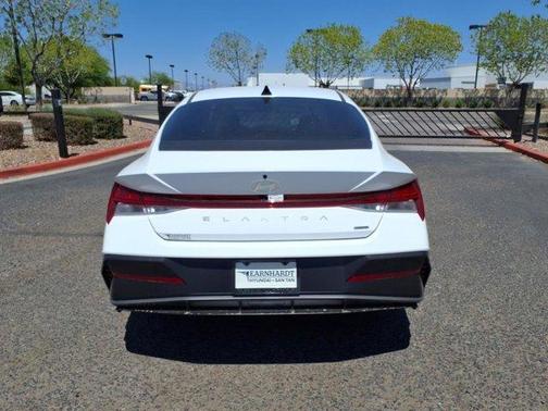 2025 Hyundai ELANTRA HEV Limited