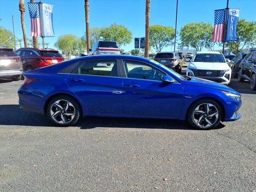 2023 Hyundai ELANTRA Limited