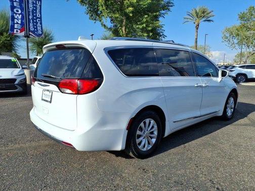 2018 Chrysler Pacifica Touring-L