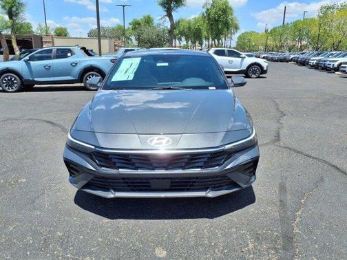 2025 Hyundai ELANTRA HEV Limited