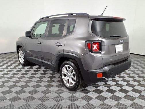 Granite Crystal Clearcoat Metallic 2016 Jeep Renegade Latitude