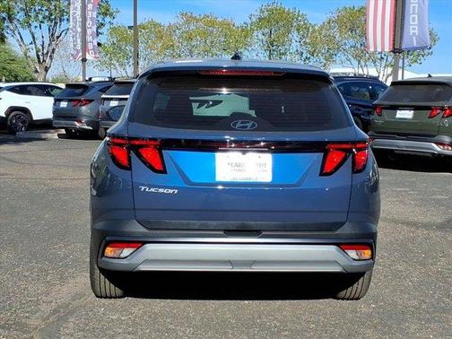 2026 Hyundai TUCSON SE