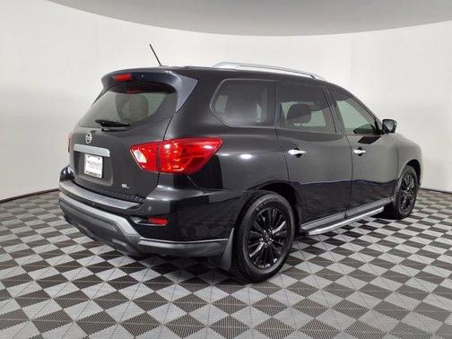 Magnetic Black 2018 Nissan Pathfinder SL