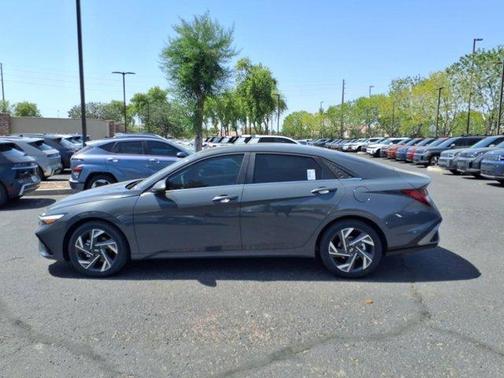 2025 Hyundai ELANTRA HEV Limited