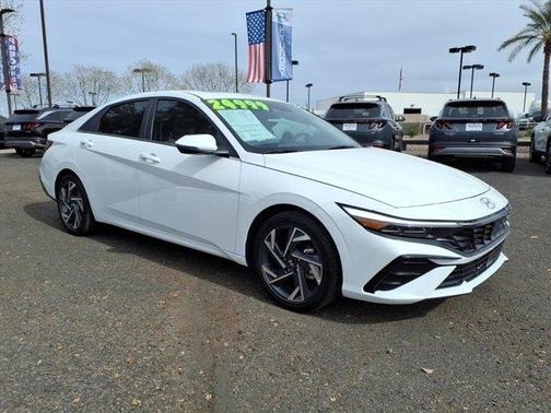 2025 Hyundai ELANTRA HEV Limited