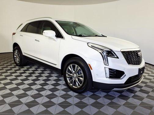 Crystal White Tri-Coat 2021 Cadillac XT5 Premium Luxury