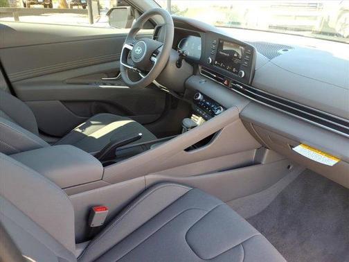 2026 Hyundai ELANTRA SEL