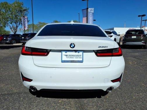 2021 BMW 330 i