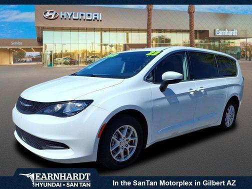 Bright White Clearcoat 2023 Chrysler Voyager LX