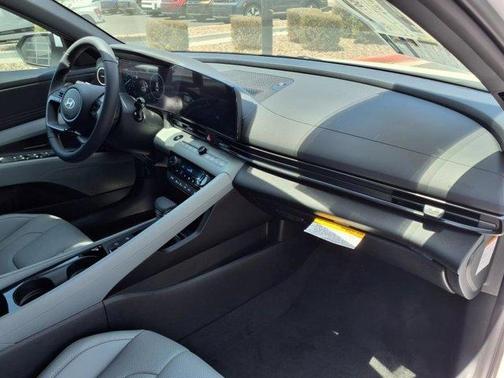 2025 Hyundai ELANTRA HEV Limited