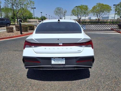 2025 Hyundai ELANTRA HEV Limited