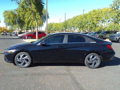 2025 Hyundai ELANTRA HEV Limited