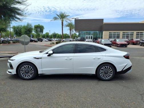 2025 Hyundai SONATA Hybrid Limited