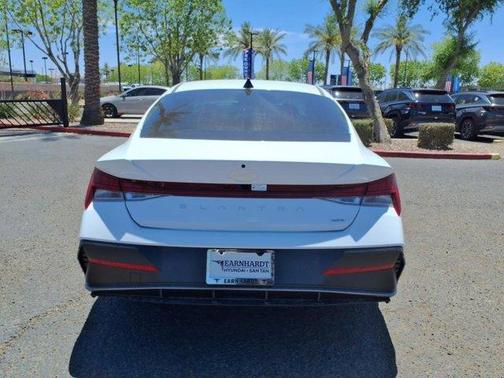 2025 Hyundai ELANTRA HEV Limited