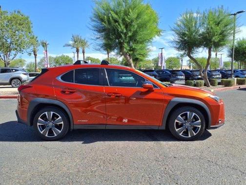 2020 Lexus UX 250h Base
