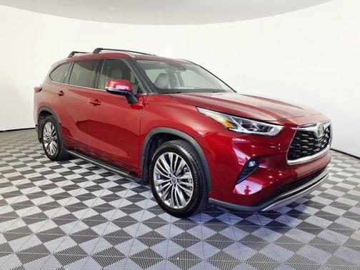 Ruby Flare Pearl 2021 Toyota Highlander Platinum