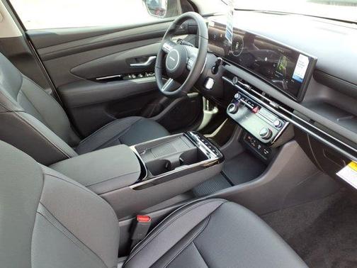 Shimmering Silver 2026 Hyundai TUCSON Limited