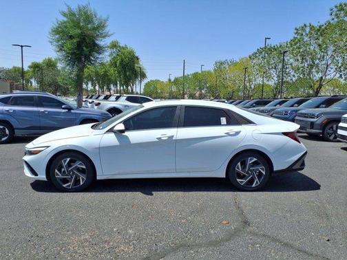 2025 Hyundai ELANTRA HEV Limited