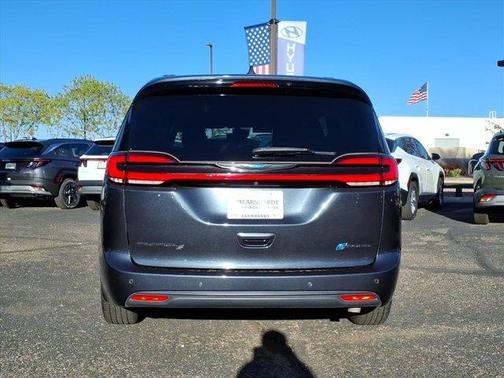2021 Chrysler Pacifica Hybrid Touring L