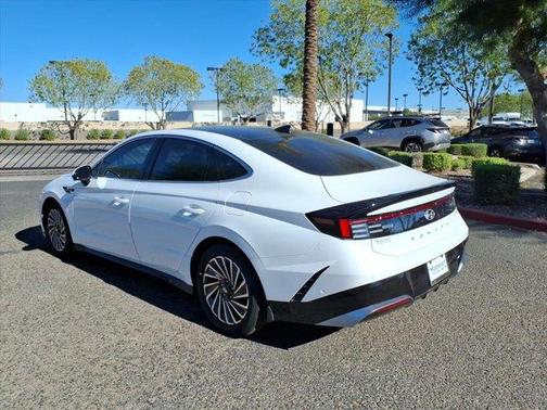 2025 Hyundai SONATA Hybrid Limited