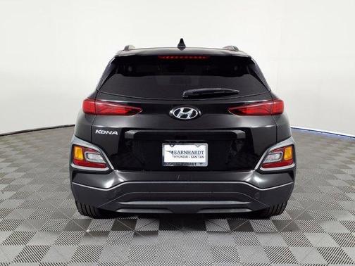 Ultra Black 2020 Hyundai KONA SEL Plus