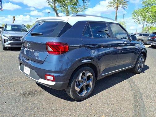 2025 Hyundai VENUE Limited