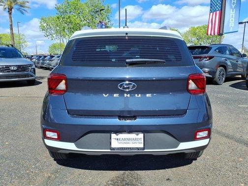 2025 Hyundai VENUE Limited