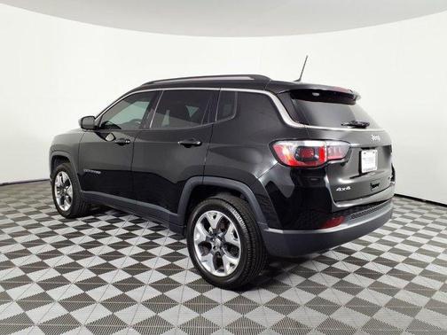 Diamond Black 2018 Jeep Compass Limited