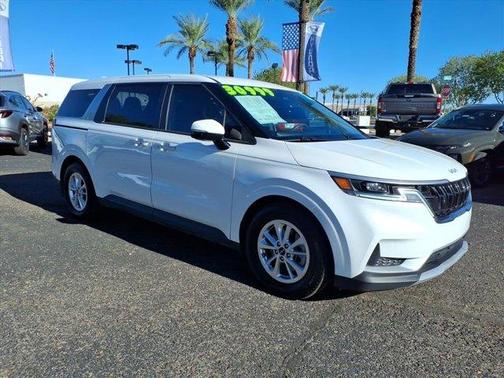 2022 Kia Carnival LX