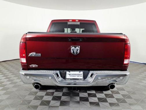 Delmonico Red Pearlcoat 2018 RAM 1500 Big Horn