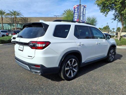 2023 Honda Pilot Touring