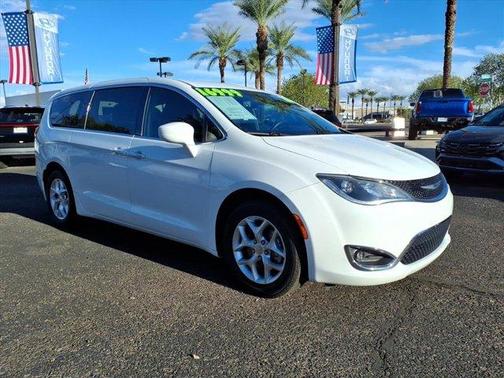 2020 Chrysler Pacifica Touring