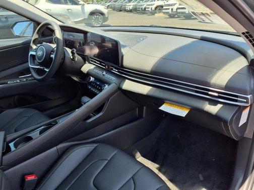 2025 Hyundai ELANTRA HEV Limited