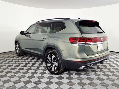 Avocado Green Pearl 2026 Volkswagen Atlas 2.0T SE W/TECHNOLOGY