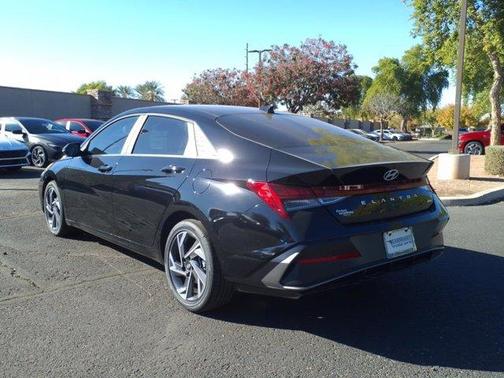 2025 Hyundai ELANTRA HEV Limited