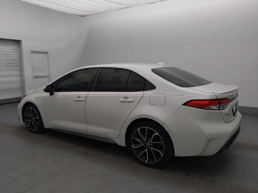 Blizzard Pearl 2021 Toyota Corolla SE