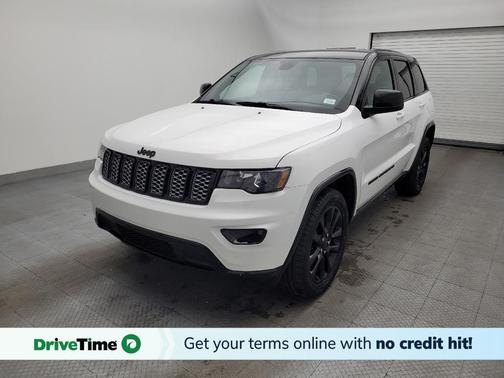 2022 Jeep Grand Cherokee Laredo