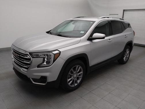 Quicksilver Metallic 2022 GMC Terrain SLT