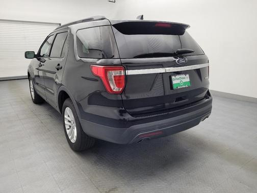 2017 Ford Explorer Base