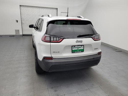 Bright White Clearcoat 2019 Jeep Cherokee Latitude Plus