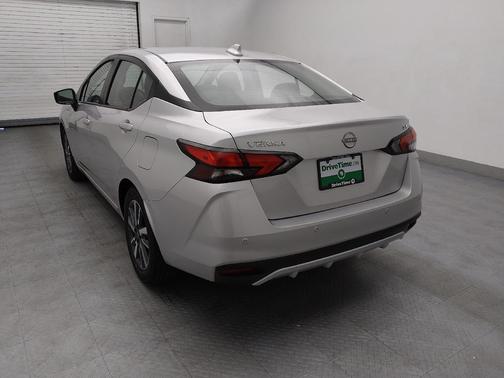 2023 Nissan Versa 1.6 SV
