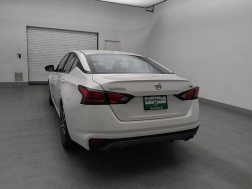 2022 Nissan Altima SR FWD