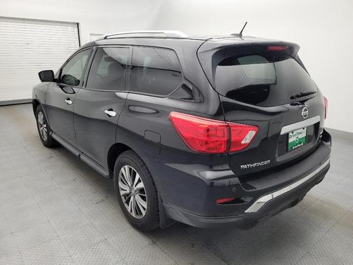 2018 Nissan Pathfinder SL