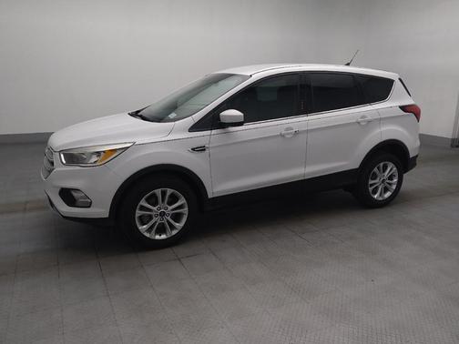 White 2019 Ford Escape SE