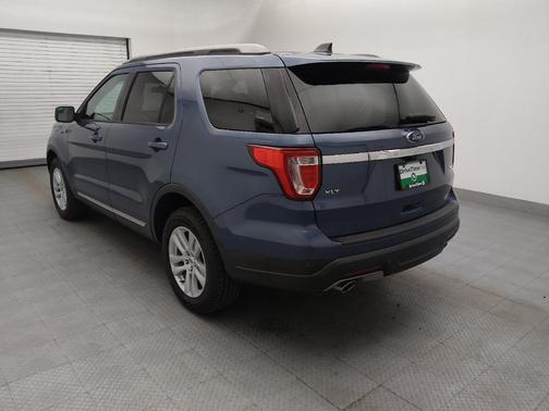 Blue Metallic 2018 Ford Explorer XLT