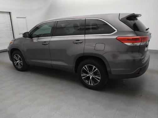 2019 Toyota Highlander LE I4