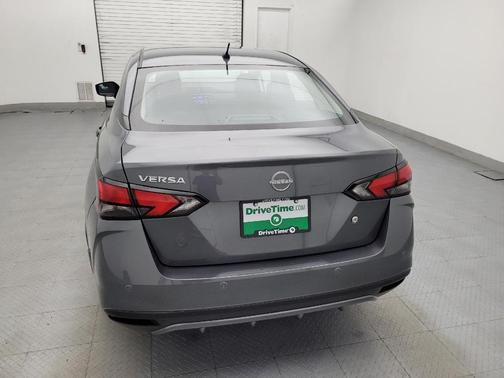Gun Metallic 2025 Nissan Versa 1.6 S