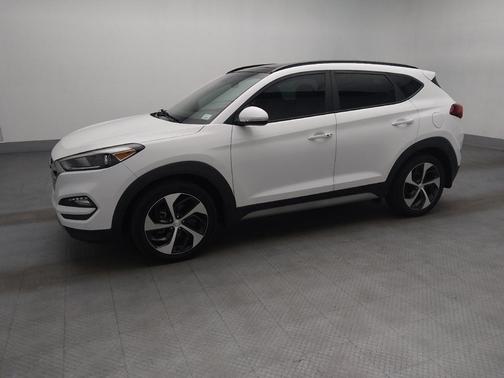 Dazzling White 2018 Hyundai TUCSON Value