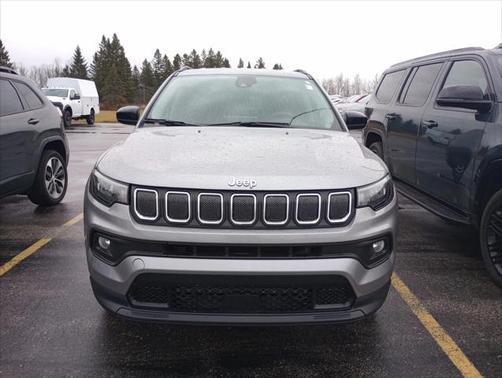 2022 Jeep Compass Latitude Lux 4x4