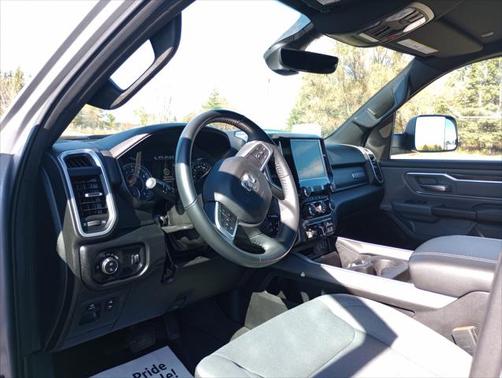 2022 RAM 1500 Big Horn Crew Cab 4x4 57' Box